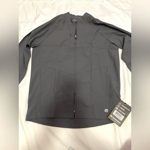 Wonder wink scrub jacket size small pewter grey